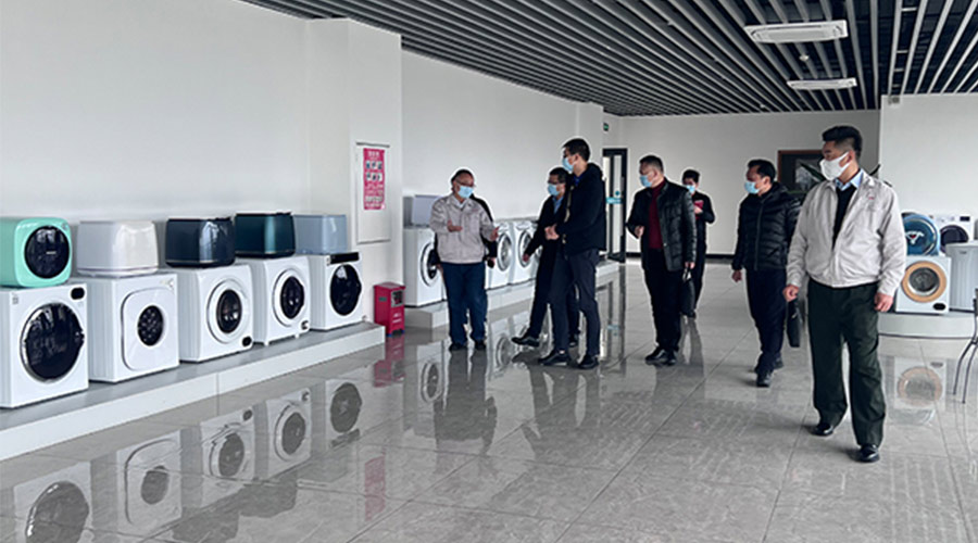 分享交流！鶴山市領(lǐng)導(dǎo)以及書(shū)記一同到訪(fǎng)金環(huán)電器