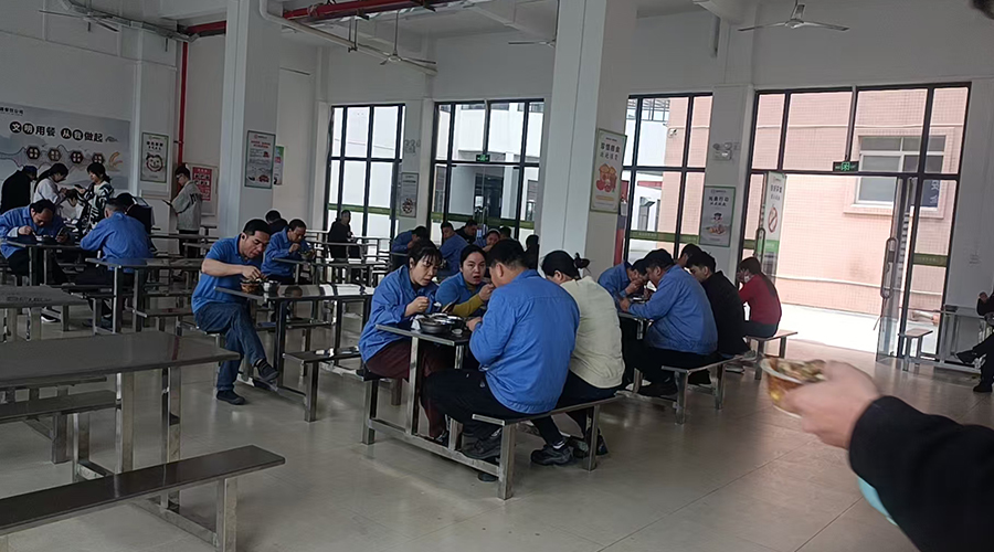 金環(huán)食堂，美味與關(guān)懷的港灣